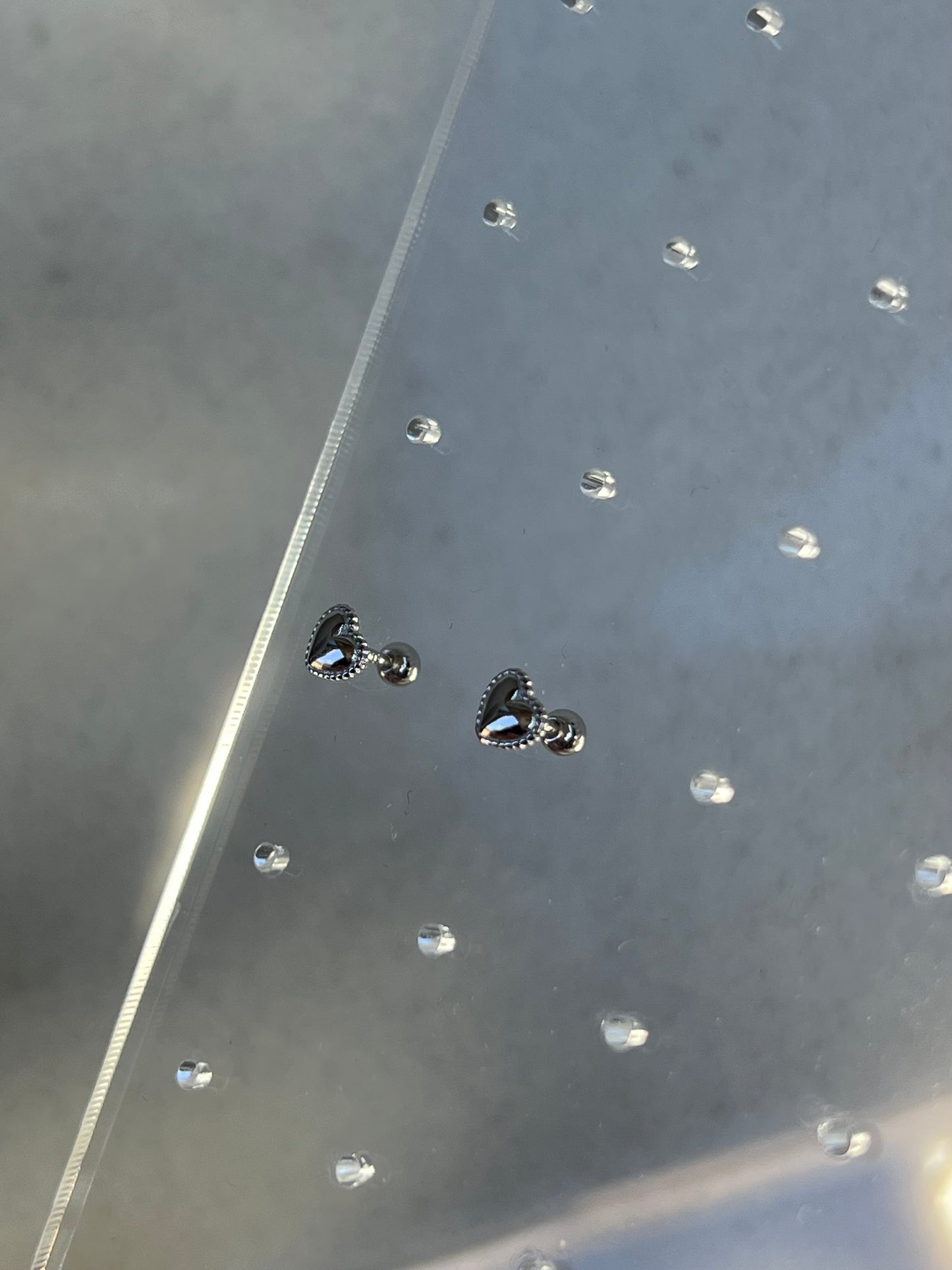 Silver heart ♡ stud earrings