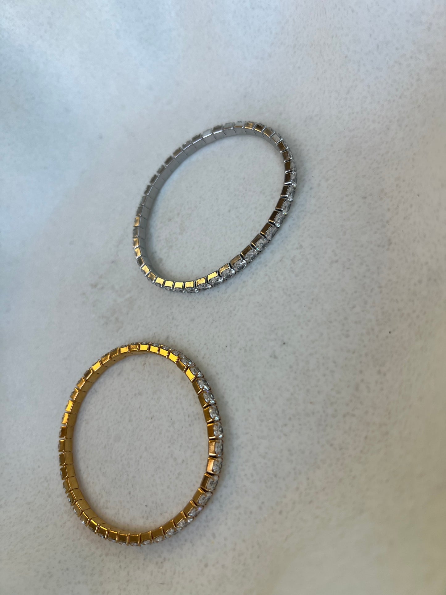 Elastic bracelet