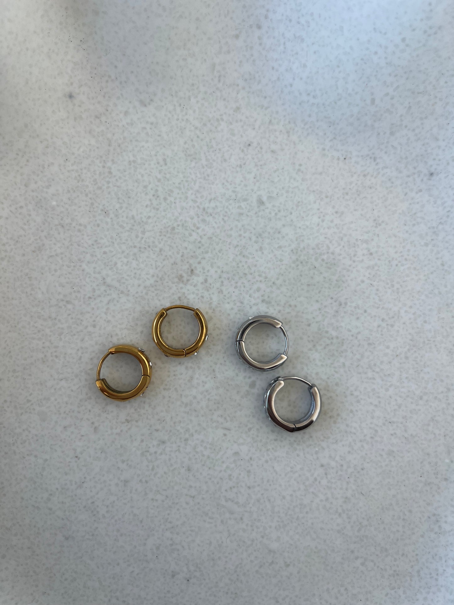 Mini shiny hoops