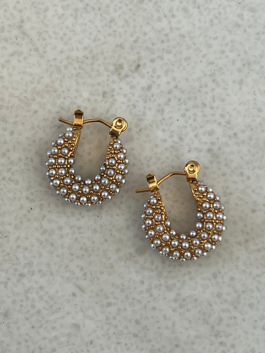 Mini pearl hoop