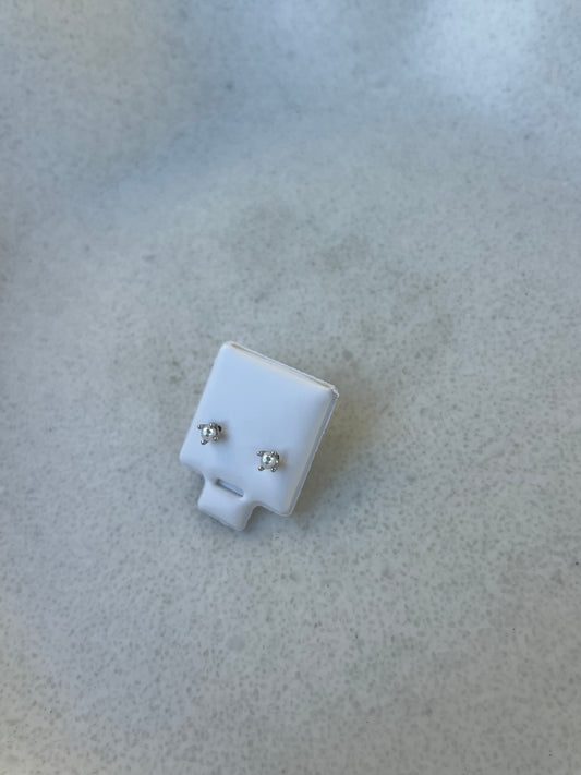Pearl studs