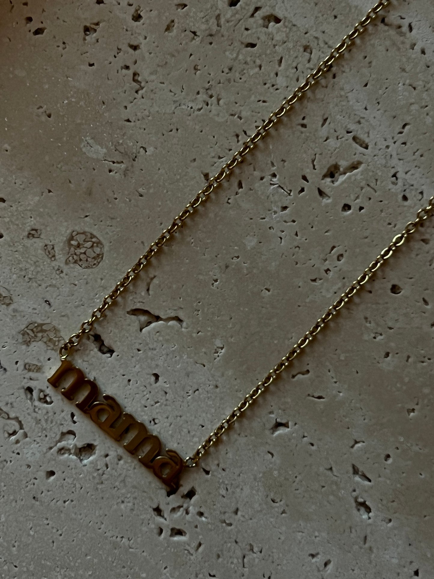 “Mama” necklace 🤱🏻