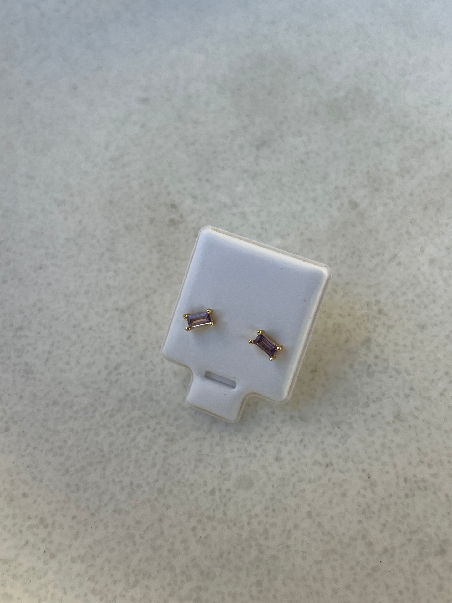 Purple stone - Stud earrings