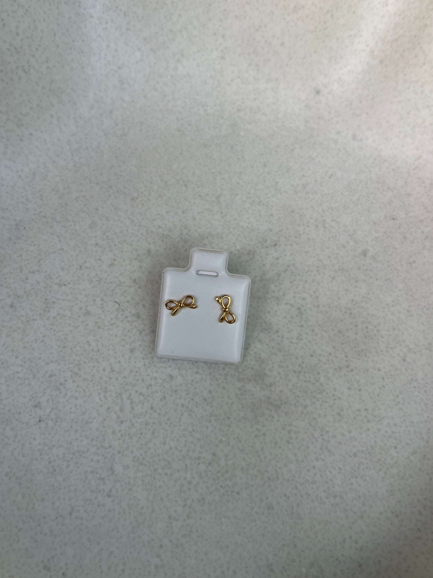 Bow 🎀 Stud earrings