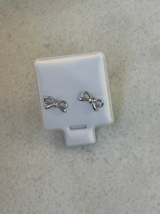 Bow Stud earrings