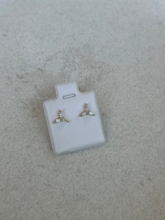Stones stud earrings