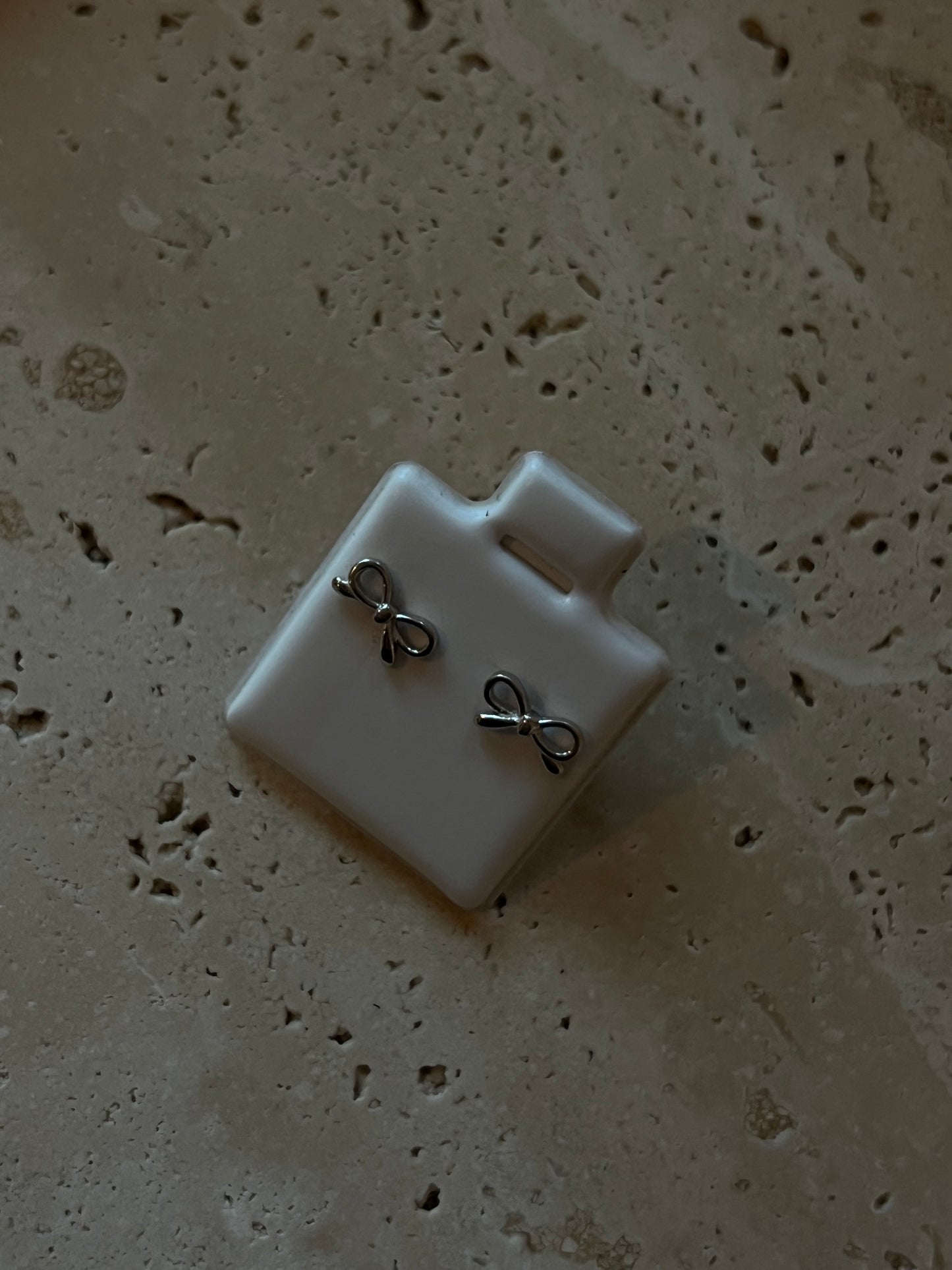 Bow Stud earrings