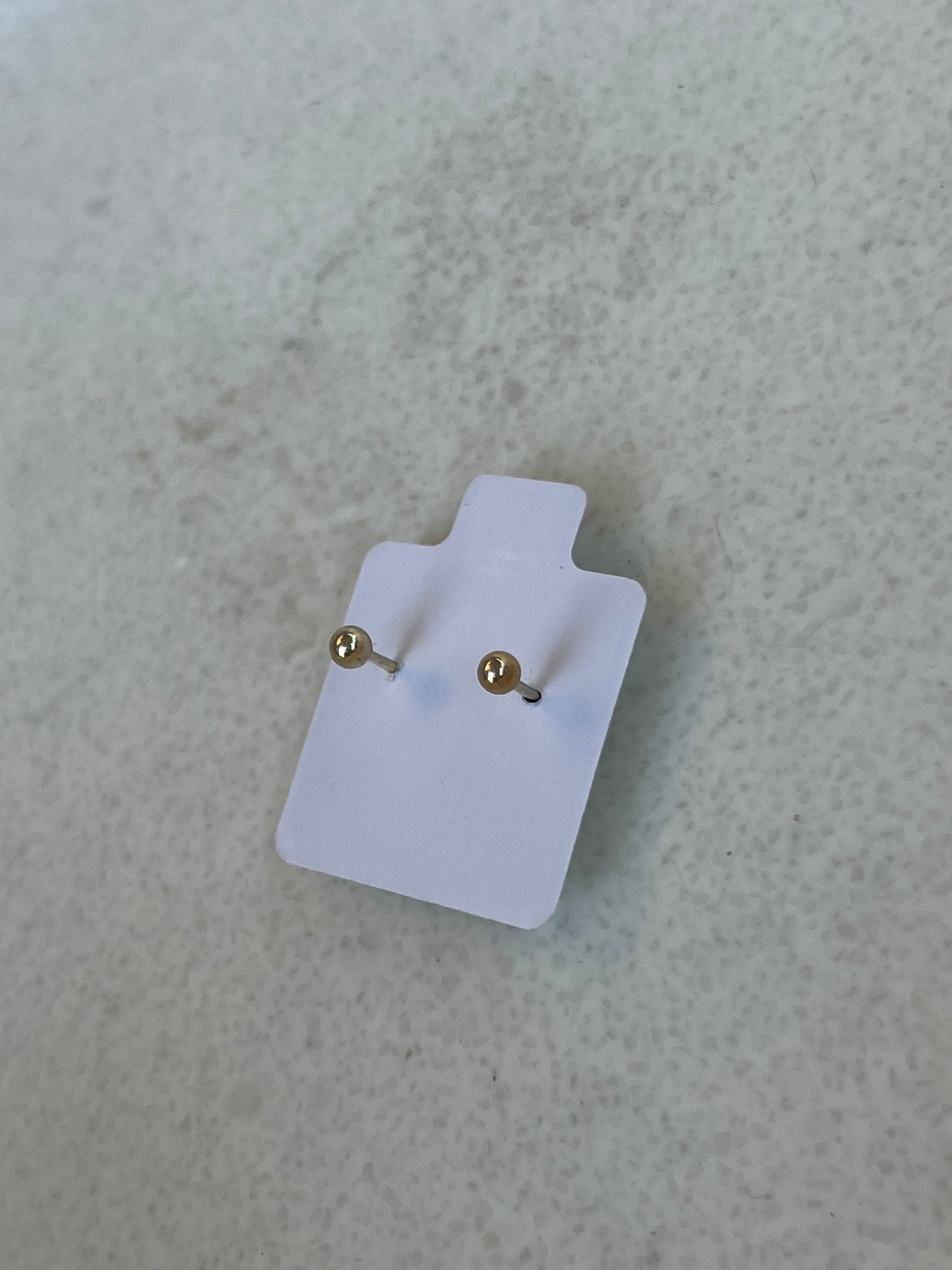 Stones stud earrings